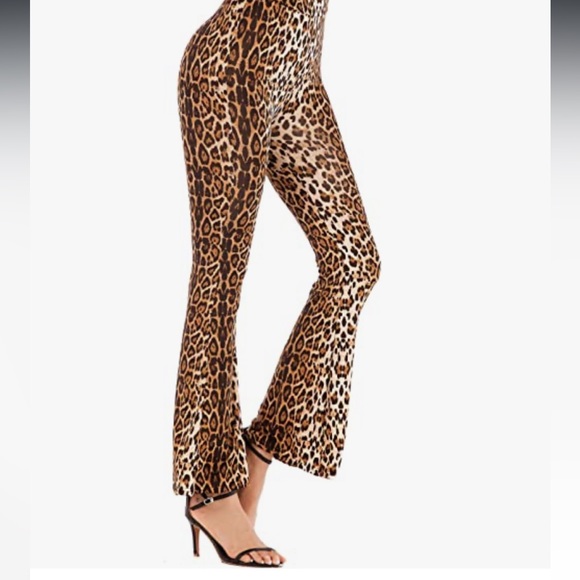 Forever 21+ leopard print flare leg stretch pants size 3x - Picture 2 of 6